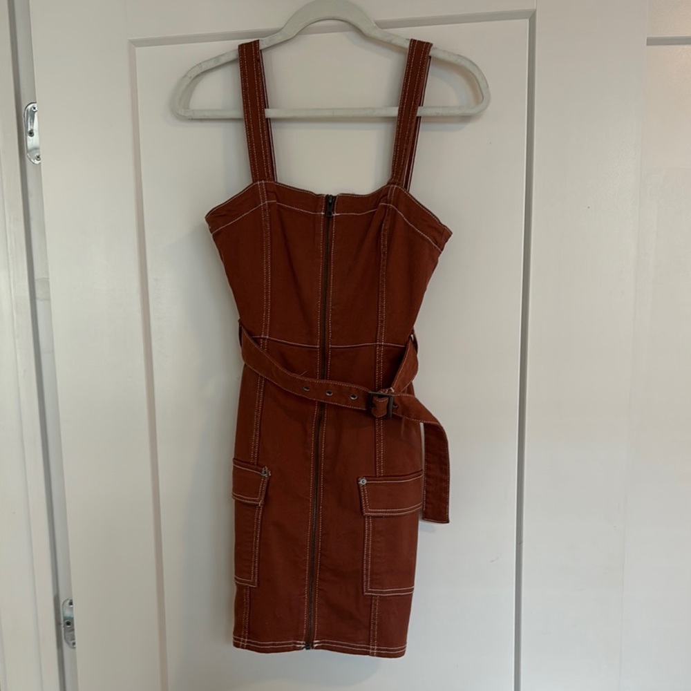 Brown Sleeveless Sheath Mini Dress with Square Neck